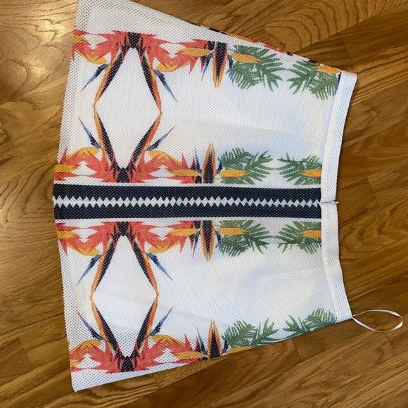 Silvian Heach Mesh Tropical Lined Beach Mini Skirt, Size Medium - Picture 9 of 13